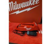 Milwaukee MX FUEL lader DEMO