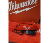 Milwaukee MX FUEL lader DEMO B-4933471839